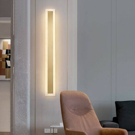 Led Wandleuchte Leiste aus Acryl Messing
