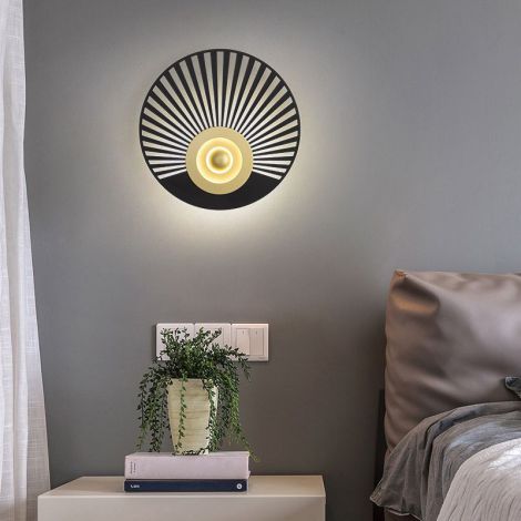 Nordische LED Wandleuchte mit Lochdesign aus Eisen