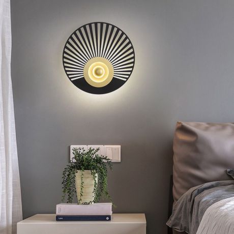 Nordische LED Wandleuchte mit Lochdesign aus Eisen